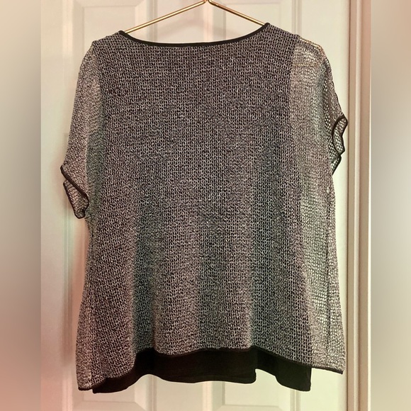Chico’s Mesh Overlay Dolman Tee Size 2 EUC - Picture 2 of 8
